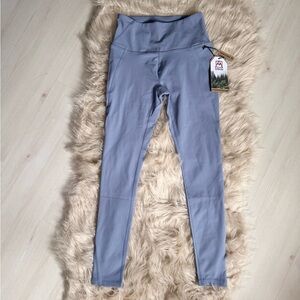 NWT Avalanche Fleece Lined Leggings